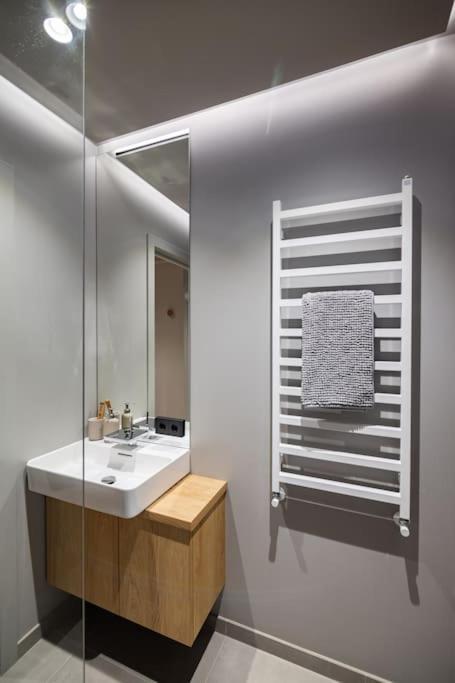 Apartment In سيسيس المظهر الخارجي الصورة